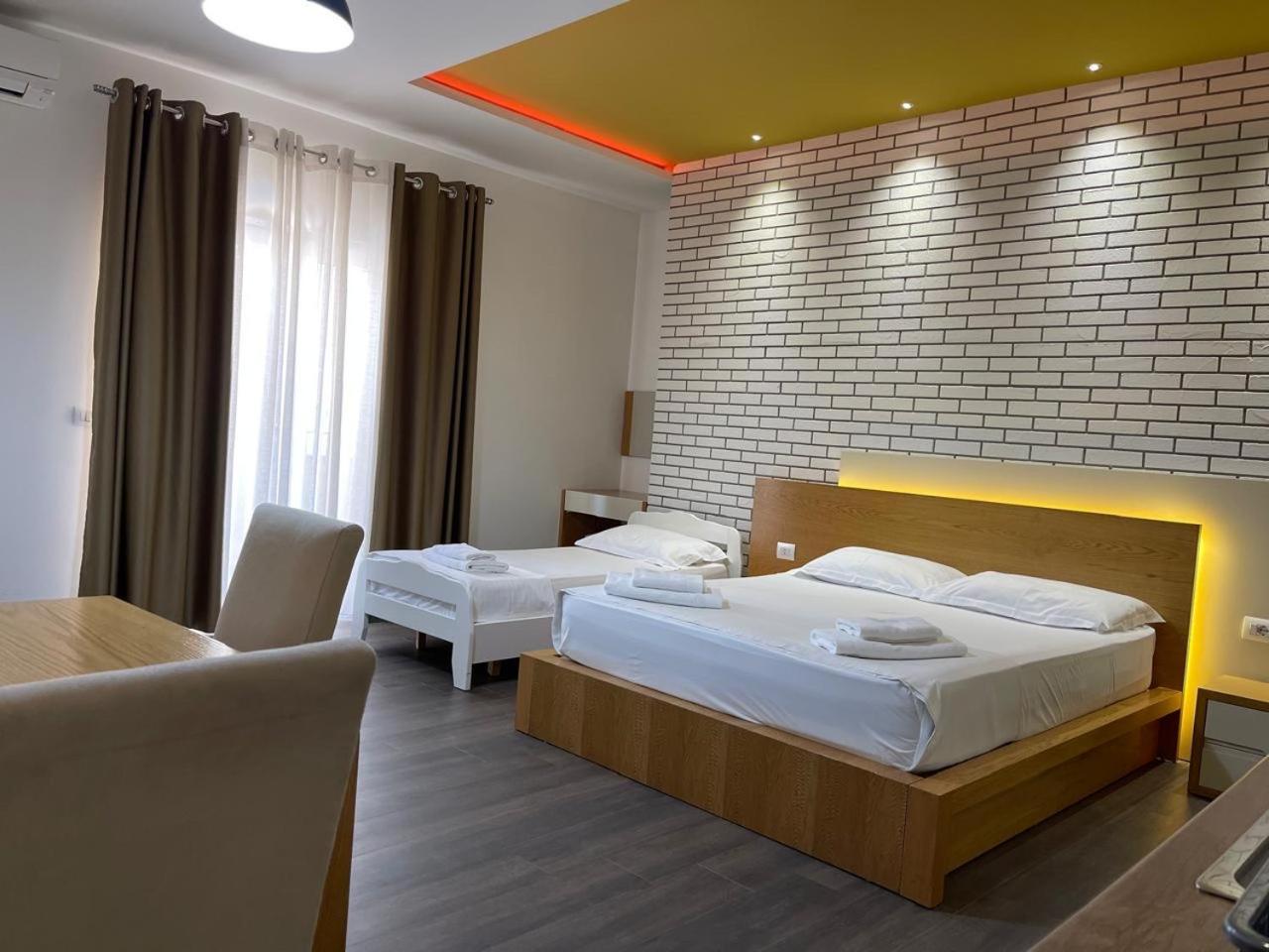 Sunrise Luxury Apartments Saranda Dış mekan fotoğraf