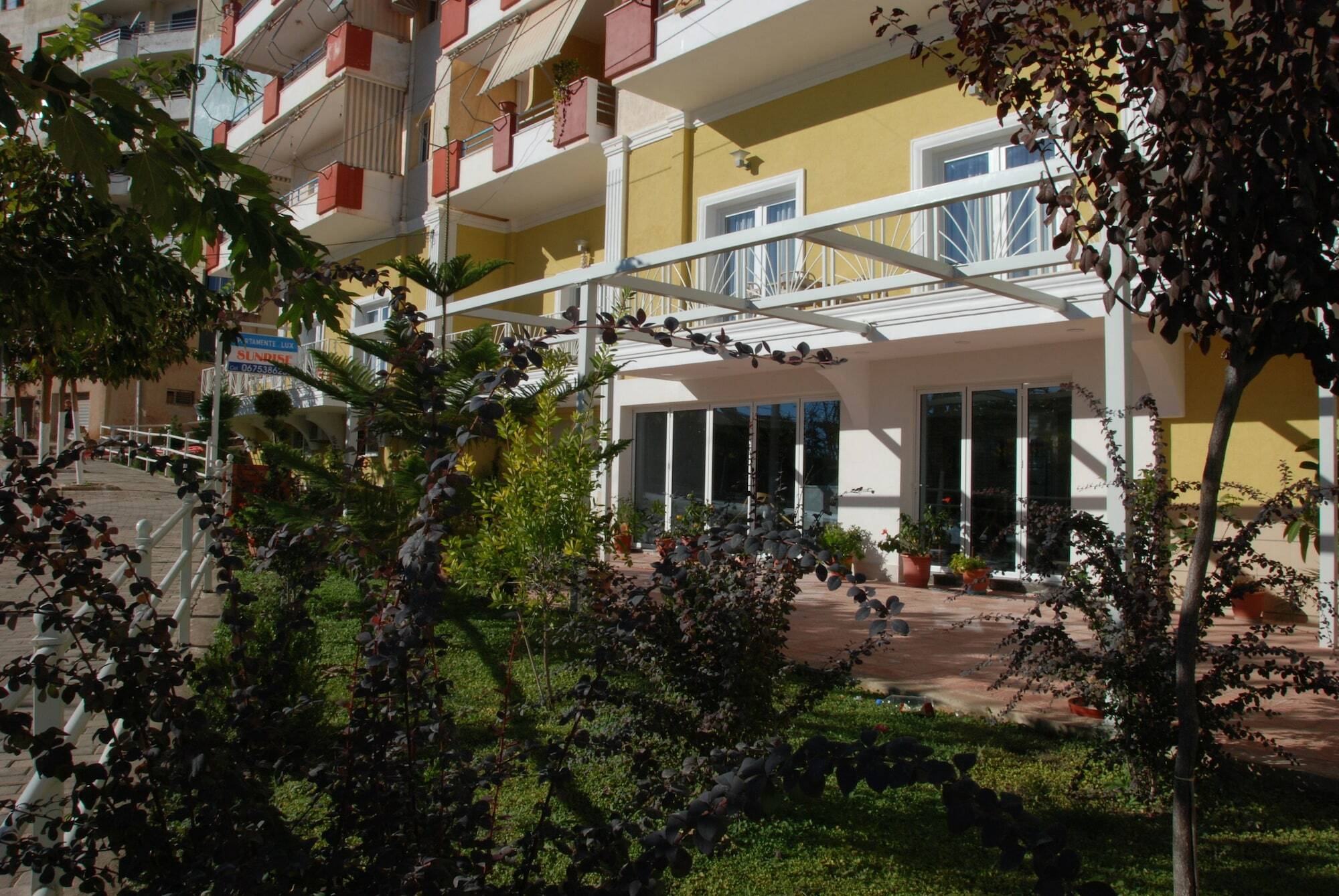 Sunrise Luxury Apartments Saranda Dış mekan fotoğraf